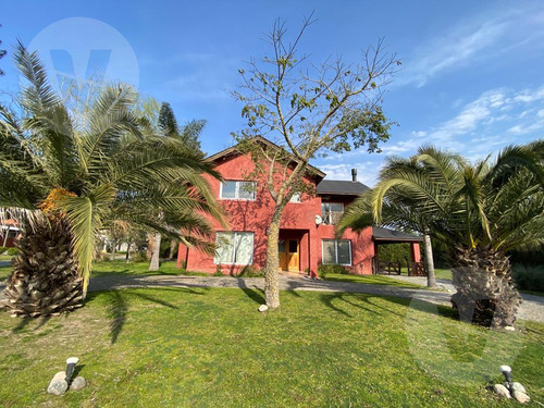 Casa En Venta Con Renta - Barrio Brickland, Canning