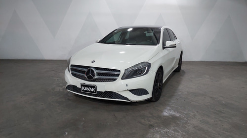 Mercedes-Benz Clase A 1.6 A 200 CGI 7G-DCT
