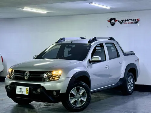 Renault Oroch 2.0 intens 4x4 mecanica (financiamiento) 1 dueño