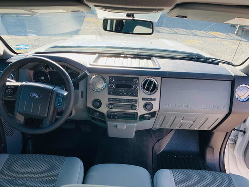 Imagen 12 de 15 de Ford F-250 4x4 Súper Duty
