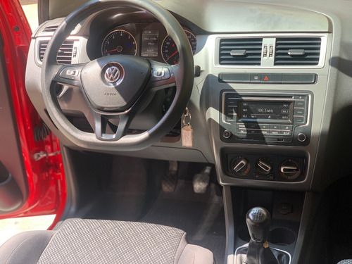 Imagem 3 de 15 de Volkswagen Fox 1.6 2016 Baixa Quilometragem Metro Sao Lucas