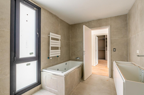 Unidad Tipo Casa - Suite - Jardín - Quincho - 2 Cocheras - Belgrano R