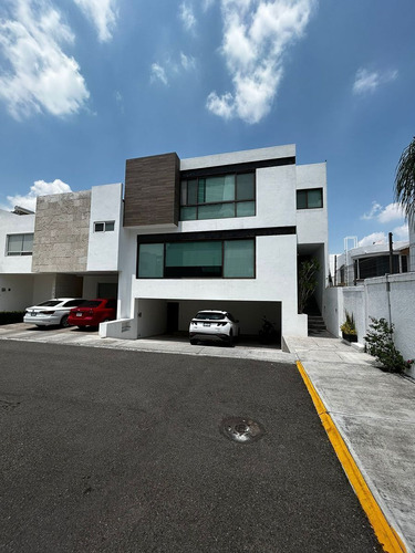 Preciosa Residencia De Autor En Centro Sur, Claustros De Las Misiones Ii