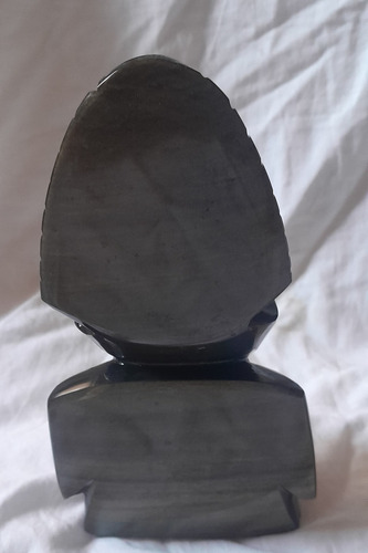 Figura Indígena. Piedra Obsidiana Negro (Usado)