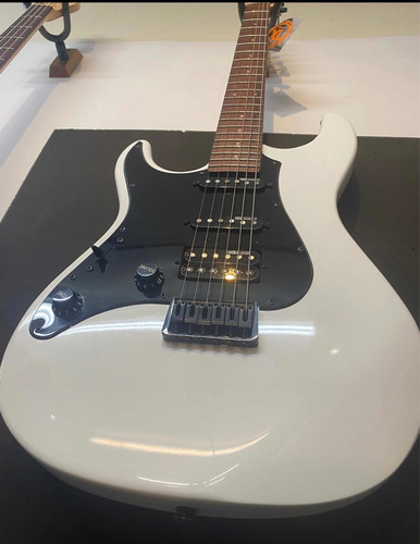 Guitarra Eléctrica Zurda Esp Ltd Sn200 Ht Tipo Stratocaster