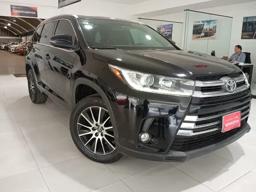 Toyota Highlander 3.5 Limited Panoramic Roof At