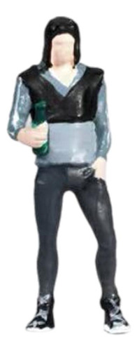 Tiny 1/64 Painted Figures Ornament Cara Bebendo Cerveja
