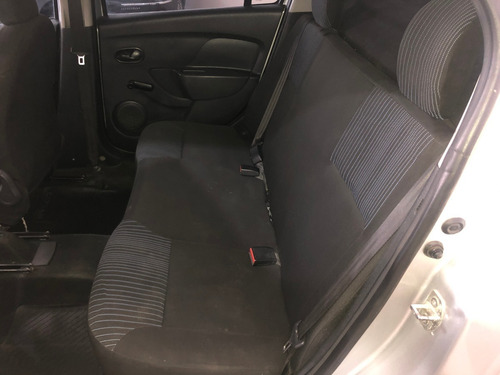 Renault Logan 1.6 Authentique Plus Full Gnc 2017 Financiamos