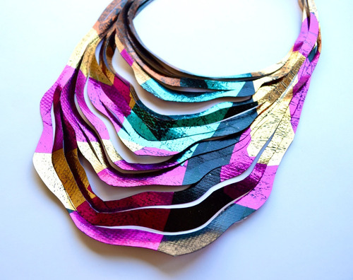 Imagen 2 de 2 de Collar Ondas - Colores