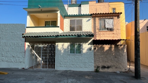 Casa En Venta 3 Recamaras 3 Niveles En Geovillas Del Puerto