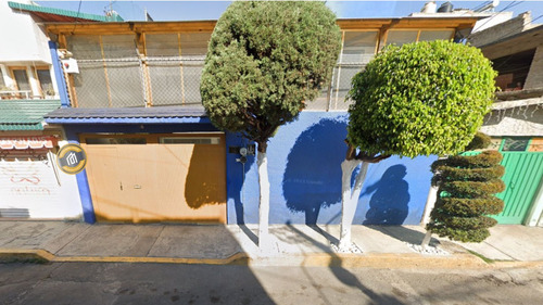Casa En Consejo Agrarista Mexicano Iztapalapa Cdmx. Remates Exclusivos, Tu Nuevo Hogar Te Espera.
