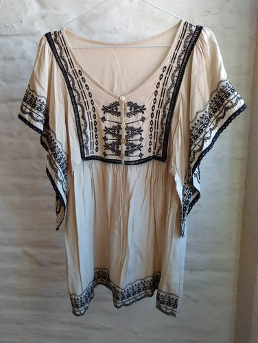 Camisola Beige Y Negra, Nueva. Talle M