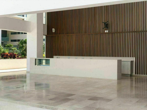 Lujoso Departamento En Venta En Zona Hotelera De Cancun