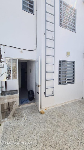 Casa En Renta Amueblada Y Equipada Con Club De Playa Privado