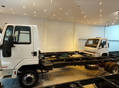 Ford Cargo 712 Financiado