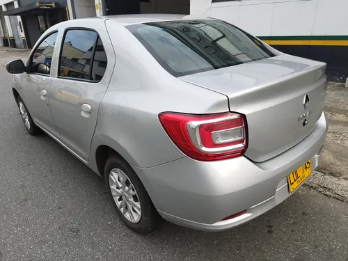 Renault Logan 1.6 Expression / Life +
