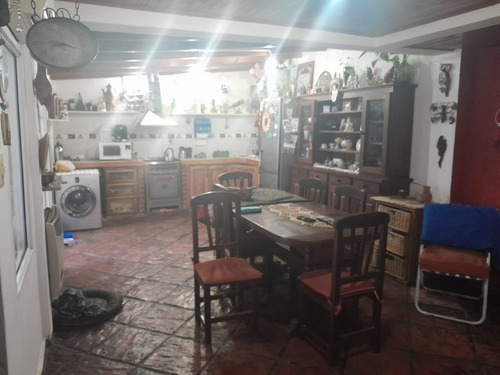Casa En Venta - 2 Dormitorios 1 Baño - Cochera - 208mts2 - Longchamps
