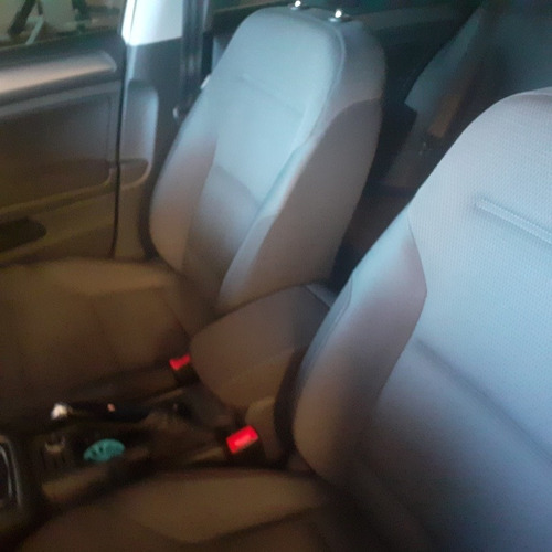 Volkswagen Golf 2016 1.6 Msi Comfortline Flex 5p Automática
