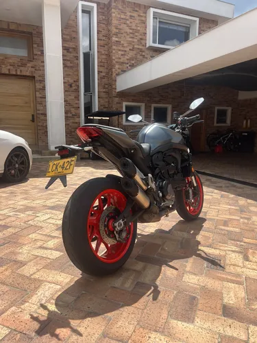 Ducati Monster 937 2022