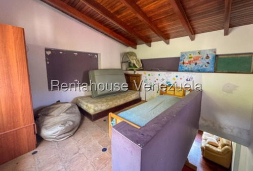 Casa Colonial Que Combina Confort Y Estilo En Venta Ubicada En El Hatillo 25-17968