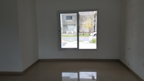 Imagen 23 de 30 de Greenville 2, Duplex De 3 Dormitorios En Venta Con Pileta, Cochera Doble