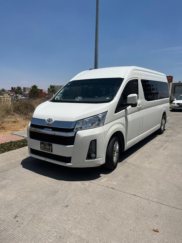 Renta De Camionetas Ejecutivas De Pasajeros Con O Sin Chofer