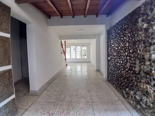 Casas En Arriendo Laureles 743-7311