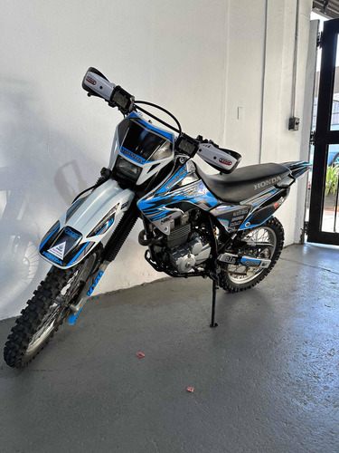 Imagen 7 de 12 de Honda Tornado Año 2016 Llevada 291cc Con Accesorios