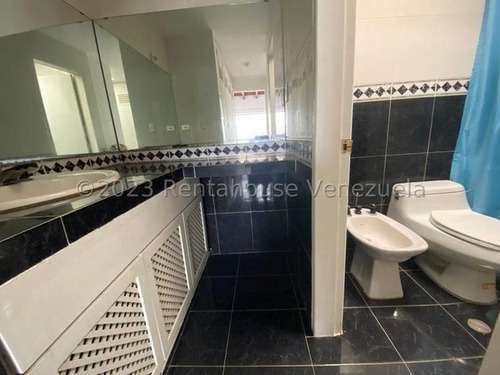 Imagen 8 de 10 de Townhouse En Venta En La Tahona