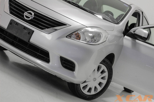 Nissan Versa 1.6 16v Flex Sv 4p Manual Prateado