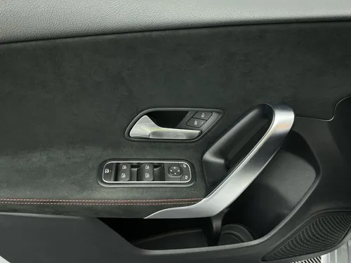 Mercedes-Benz Clase A A200 AT 1.3