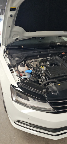 Volkswagen Vento 1.4 Highline 150cv