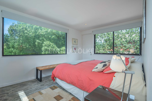 Casa En Excelente Ubicación Cachagua Centro