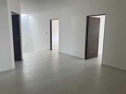 Casa En Venta En Mision San Jerónimo En Queretaro