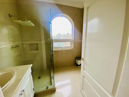 Espectacular Casa En Venta En Interlomas En Cerrada Con Vigilancia