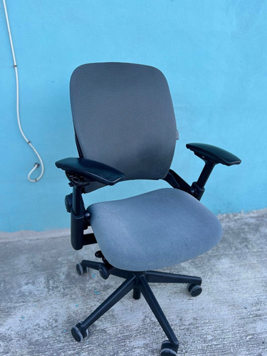 Herman Miller Aeron