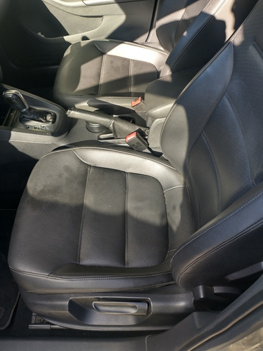 Imagen 12 de 25 de Volkswagen Vento 2013 2.5 Luxury 170cv Tiptronic