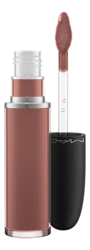 Labial MAC Retro Matte Liquid Lipcolour color topped with brandy