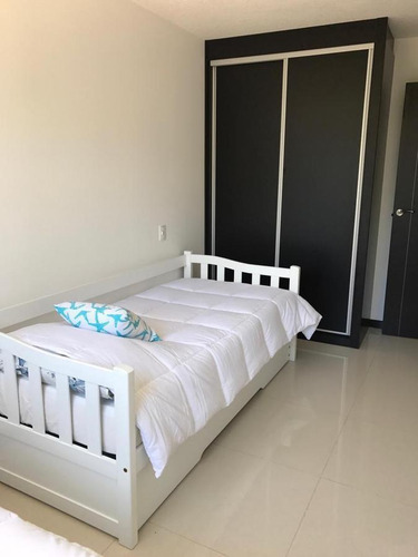 Imagen 8 de 13 de Excelente Apartamento En Edificio Stradivarius