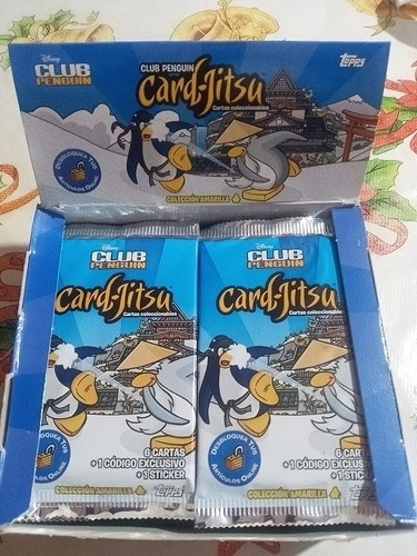 Caja De 25 Sobres De Cartas Club Penguin