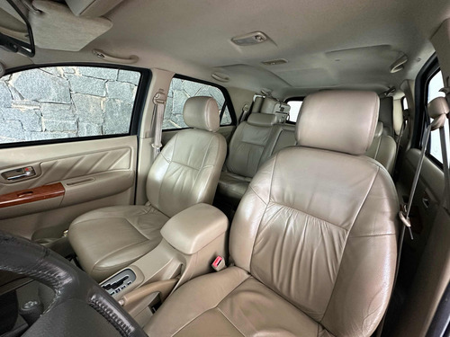 Toyota SW4 3.0 Srv 7l 4x4 5p