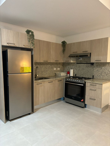 Apartamento Amueblado En Alquiler Ensanche Naco | Us$980