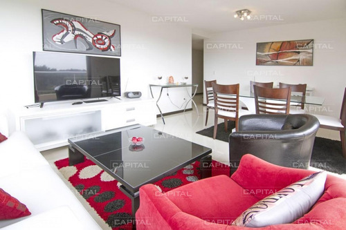 Moderno Apartamento De Dos Dormitorios - Punta Del Este- Ref: 30614