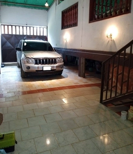 Casa En Ambiente Neblinoso De Montaña En El Punto Mas Alto ( 1000 Msnm) De La Sierra Oriental De Valle Guanape Entre Los Estados Anzoátegui Y Miranda