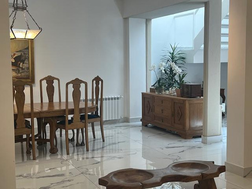 Alquiler Casa En Malasia Y Gorostiaga Zona Embajadas Belgrano
