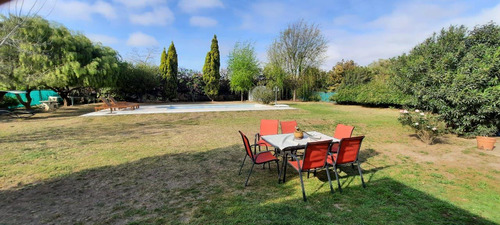 Venta Casa En Los Mimbres - 3 Dormitorios