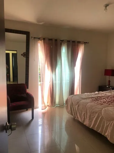 Casa Amueblada En Renta En Privada Caspio, Valle Alto
