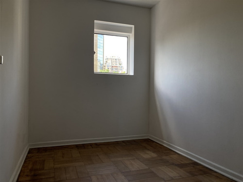 Venta De Oficina En Providencia Con Los Leones Metro L1-l6