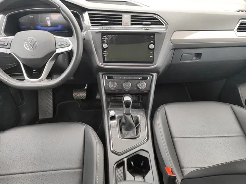 Volkswagen Tiguan 5p Comfortline L4/1.4/T Aut 7 Pas