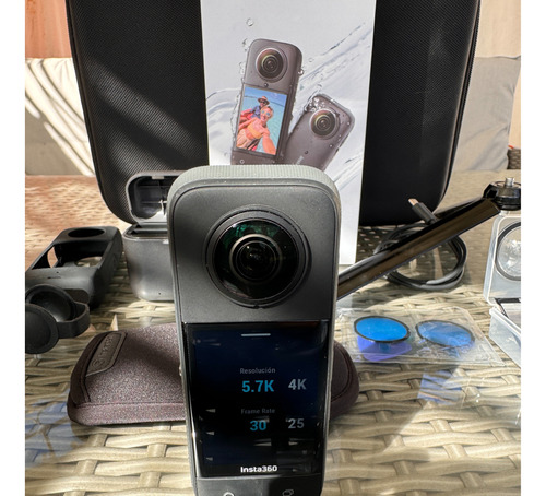 Videocámara Insta360 X3 5.7k + Accesorios Gratis